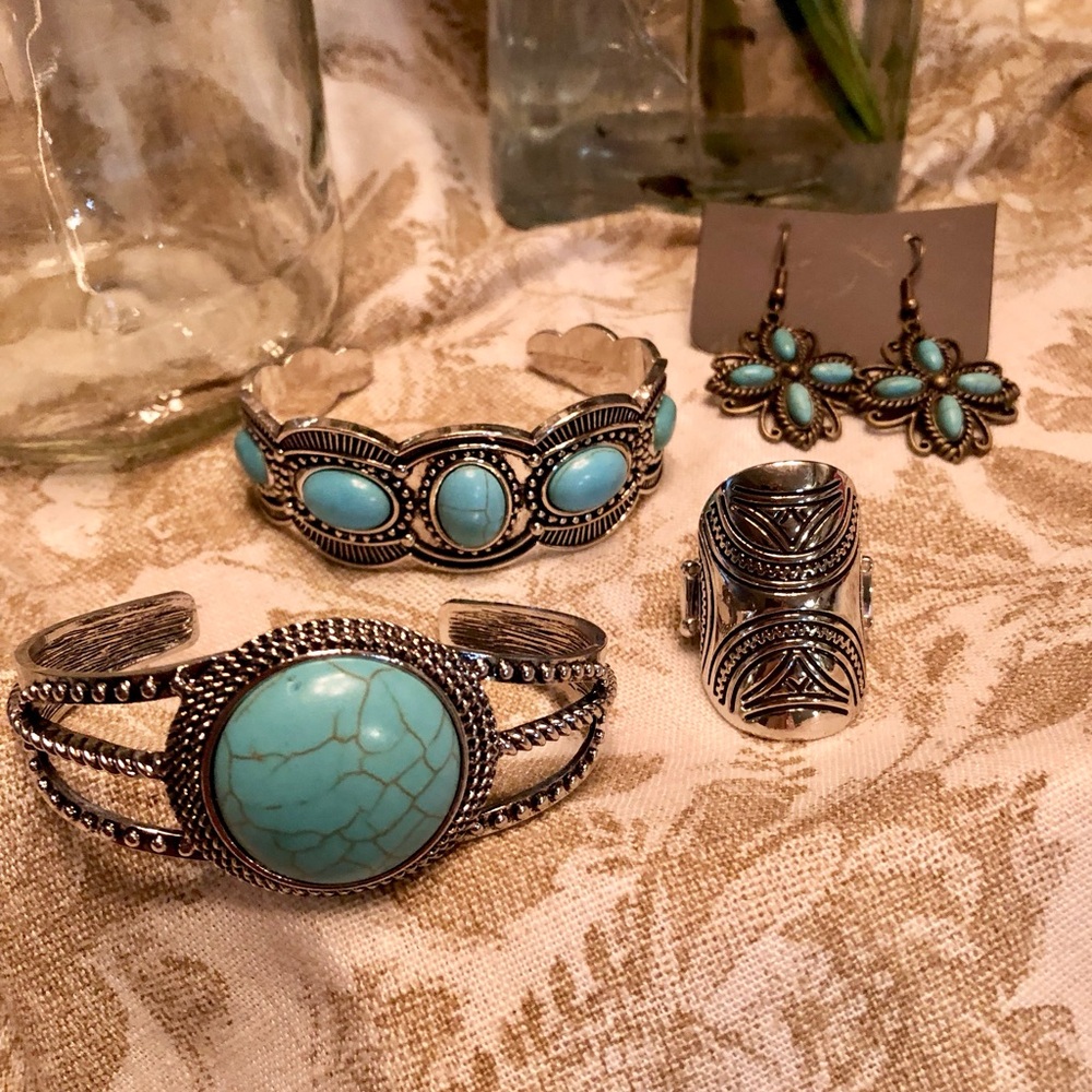 Turquoise and Silver Jewelry Set
